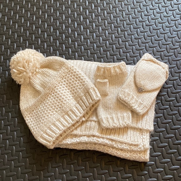 Winter Hat, Gloves, and Scarf - Picture 1 of 5